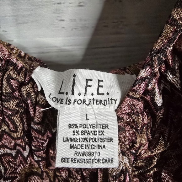 NWT LIFE Love Is For Eternity Womens Crop Top size L - Picture 4 of 5